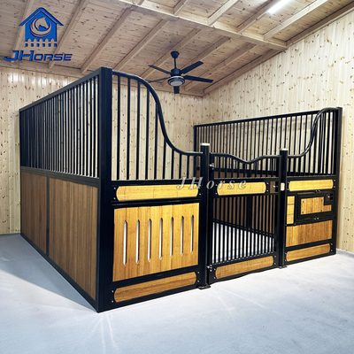 8ft X 8ft پودر پوشش داده شده اسب استال پانل های جلویی با تخت PVC