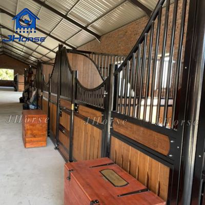 2.3m ارتفاع اسب ثابت مناسب برای مزارع و اسب ثابت پودر پوشش داده شده یا درمان سطح گالوانیزه